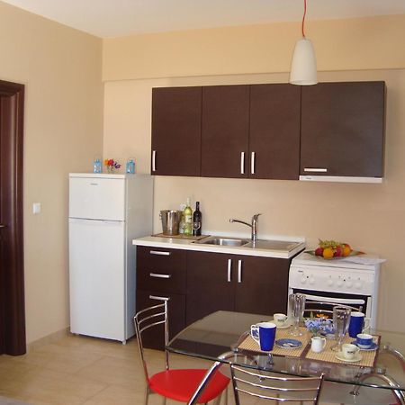 Mikros Gialos Apartments Habitación foto