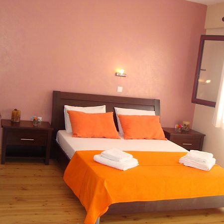 Mikros Gialos Apartments Habitación foto